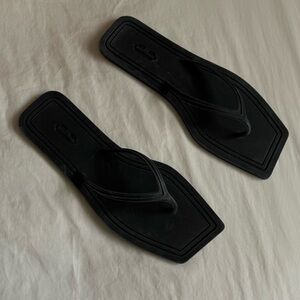 CARLOTHA RAY NERO Made In Italy Flip Flops